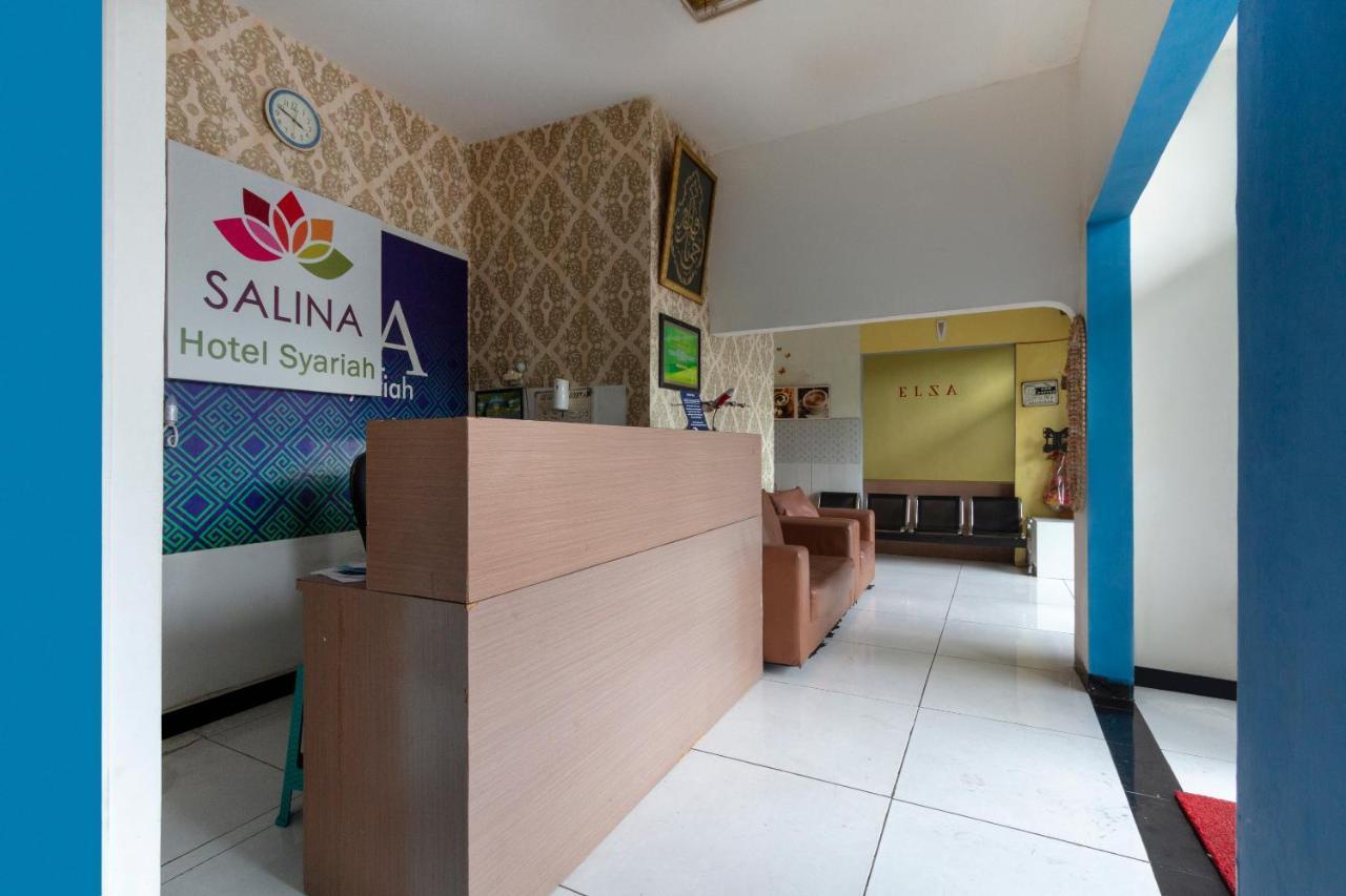 Spot On 2425 Salina Hotel Syariah Sidoarjo Buitenkant foto