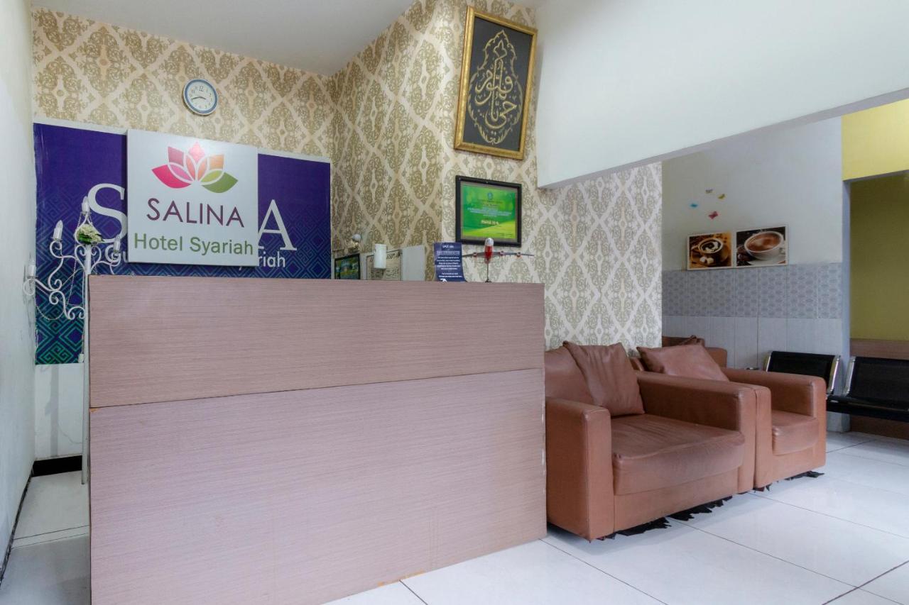 Spot On 2425 Salina Hotel Syariah Sidoarjo Buitenkant foto
